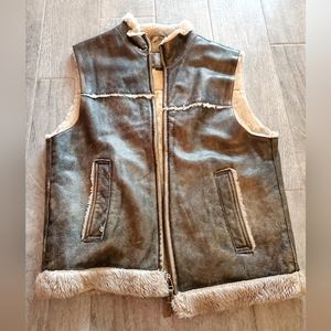 Men’s Leather and faux fur guess vest
